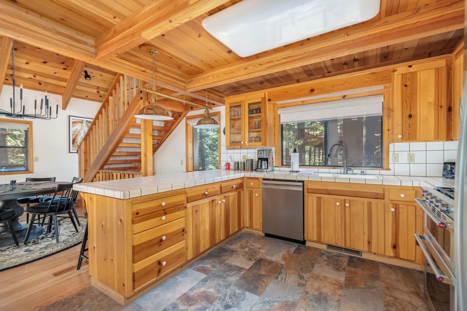 Kitchen 2