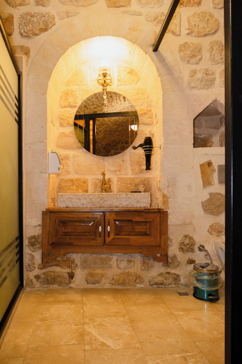 Superior Double Room, Courtyard View | Bathroom | Shower, free toiletries, hair dryer, slippers