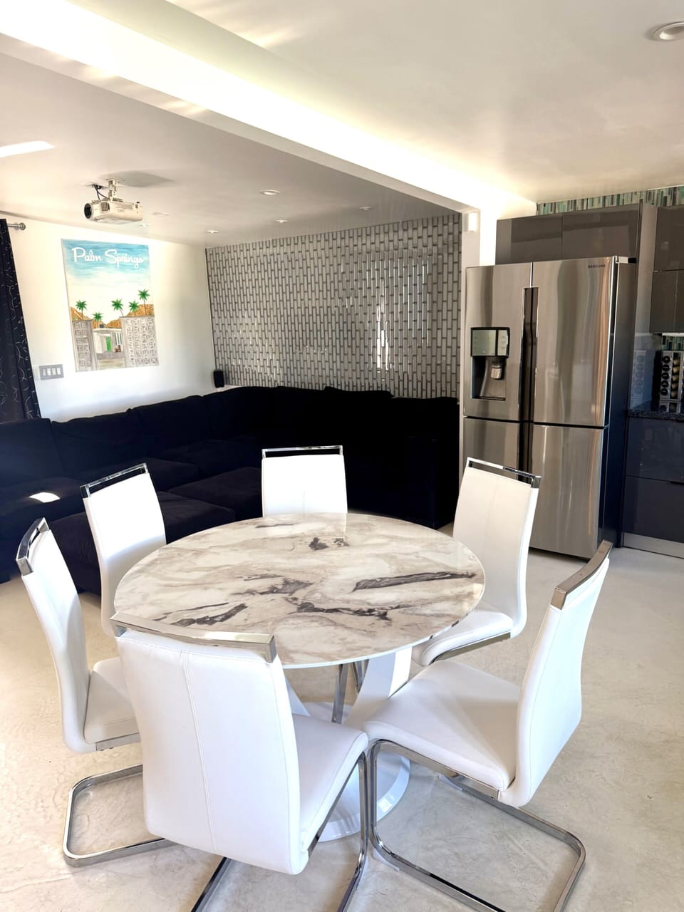 Dining & Living area