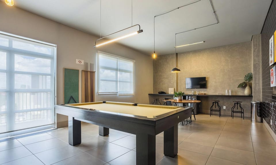 Basic Apartment | Game room