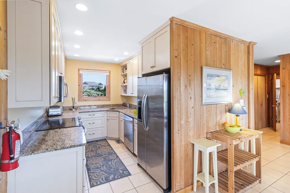 Mid Level Kitchen