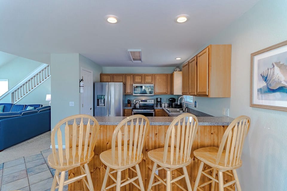 Mid Level Kitchen