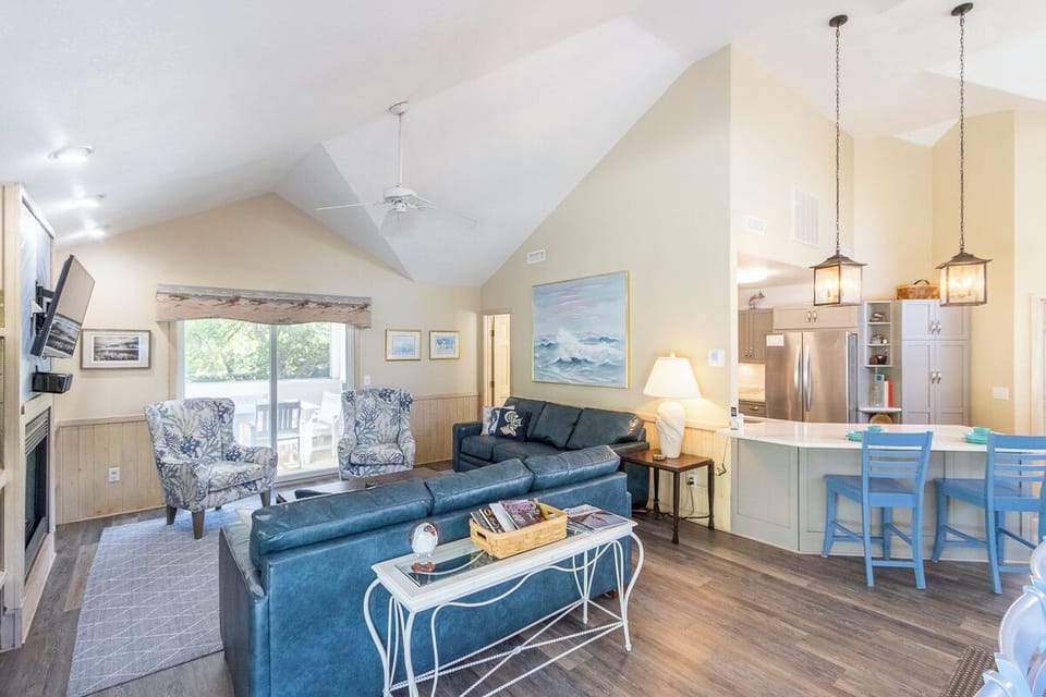 Top Level Living Area
