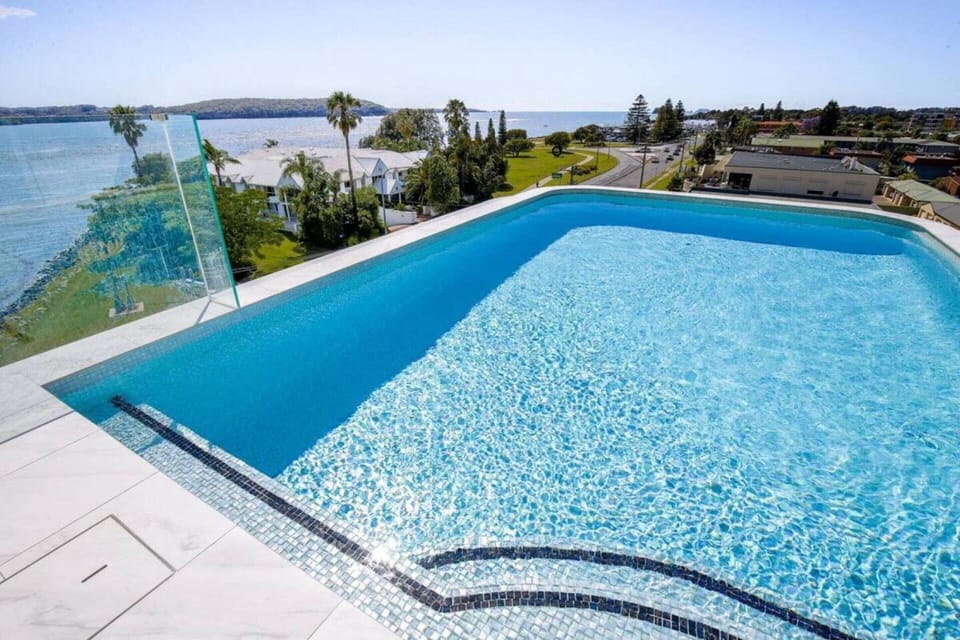 Apartment | Pool | Outdoor pool