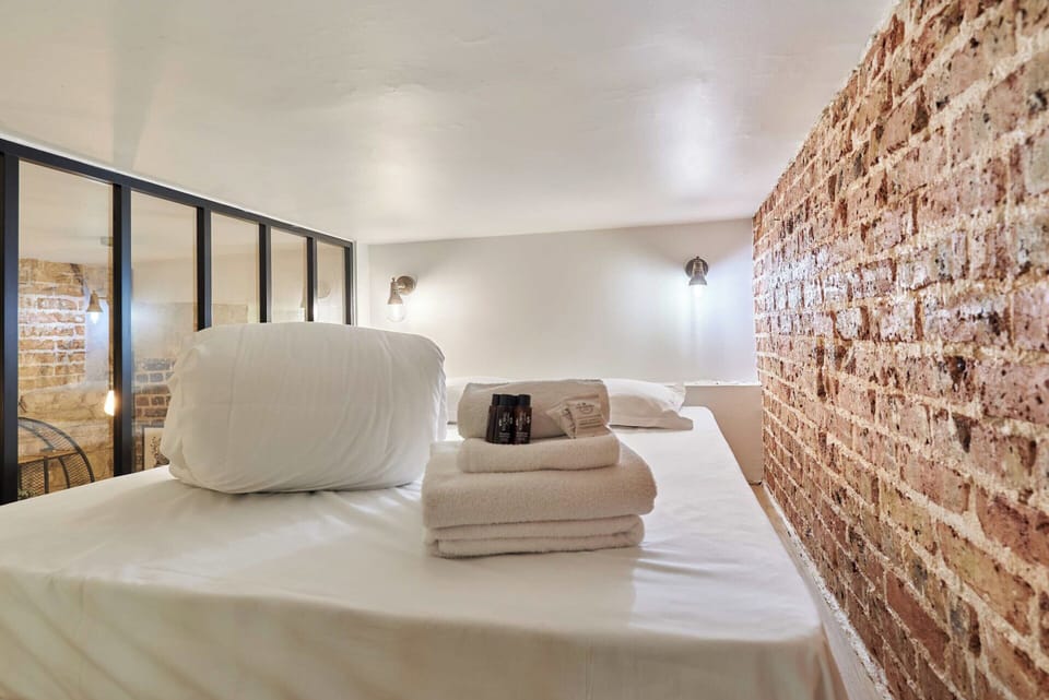 Apartment | 2 bedrooms, laptop workspace, iron/ironing board, bed sheets