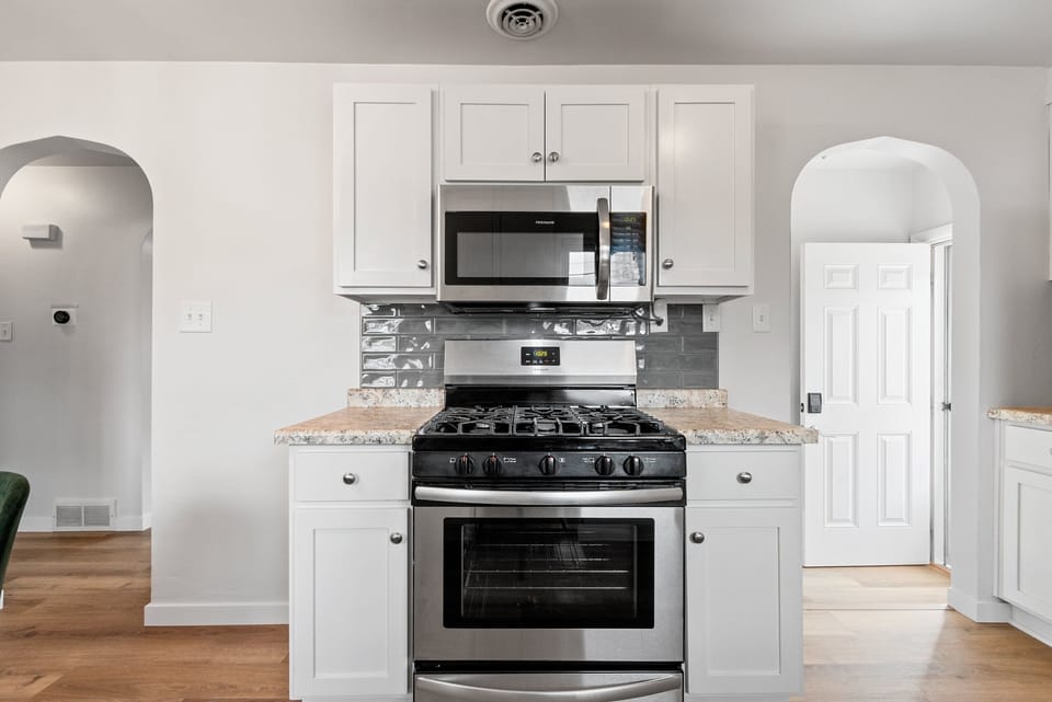 Perfect space to prepare meals in this home away from home!