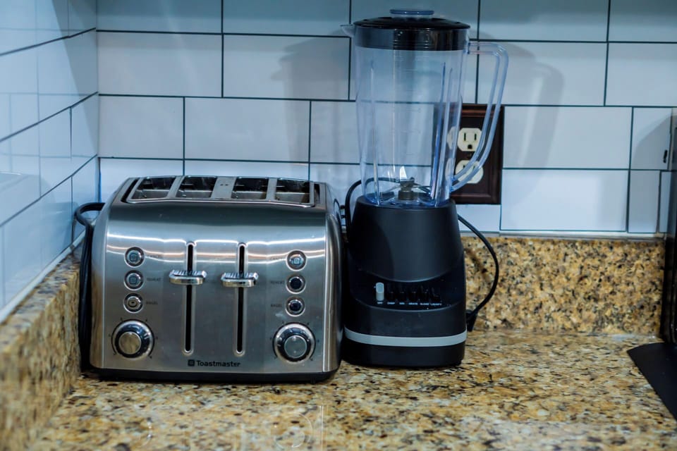 kitchen appliances provided