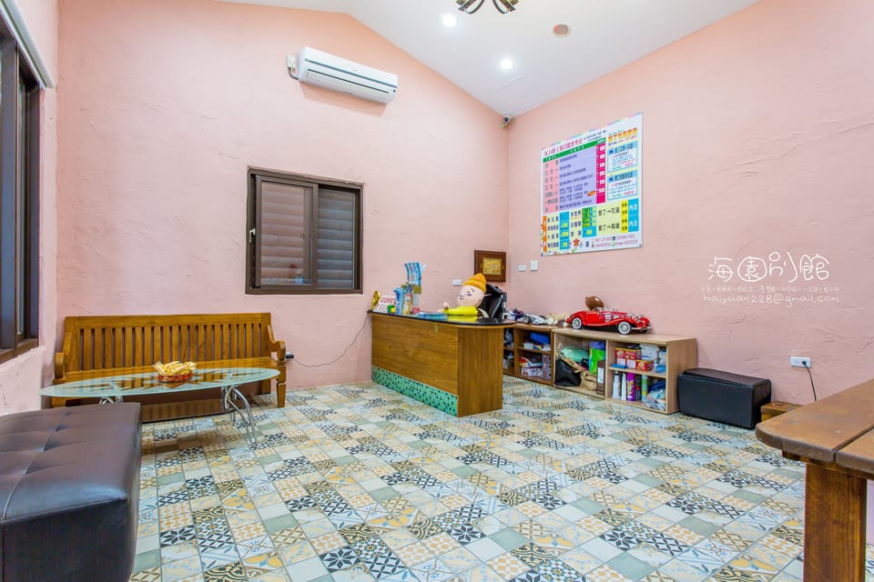Hai Yuan Hotel 2 Bed and Breakfast in Hengchun Township