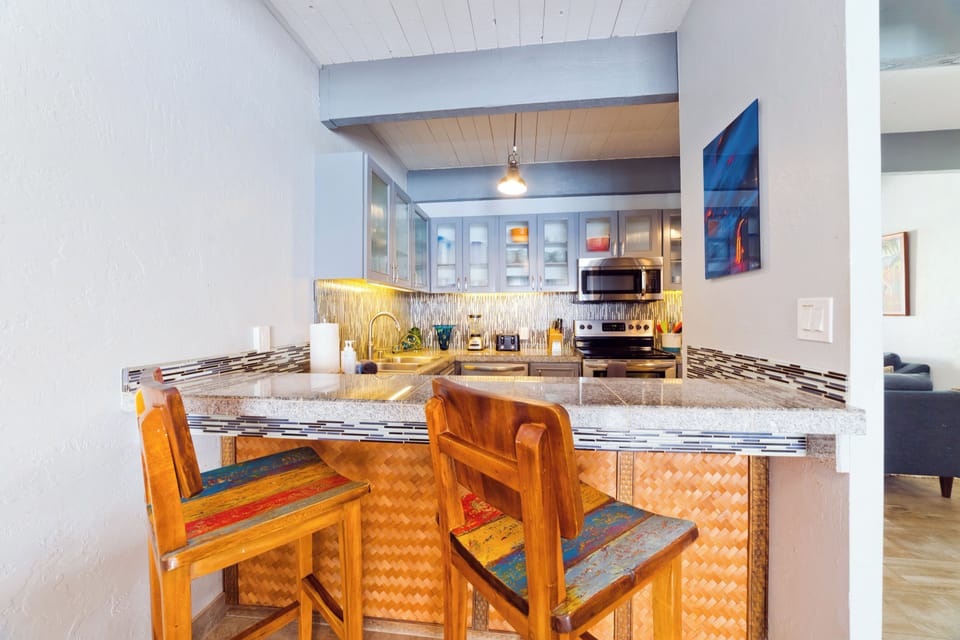 Breakfast bar