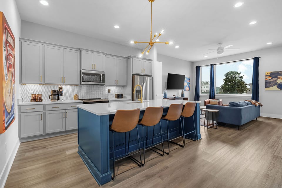 Plenty of room to stand or sit in the kitchen