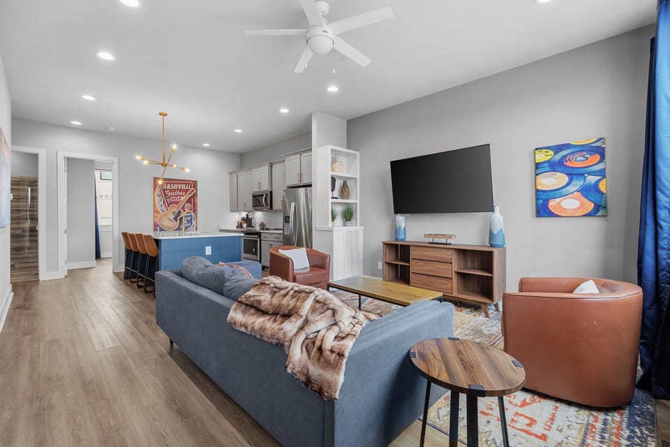 We love how this room feels calm without feeling quiet. 