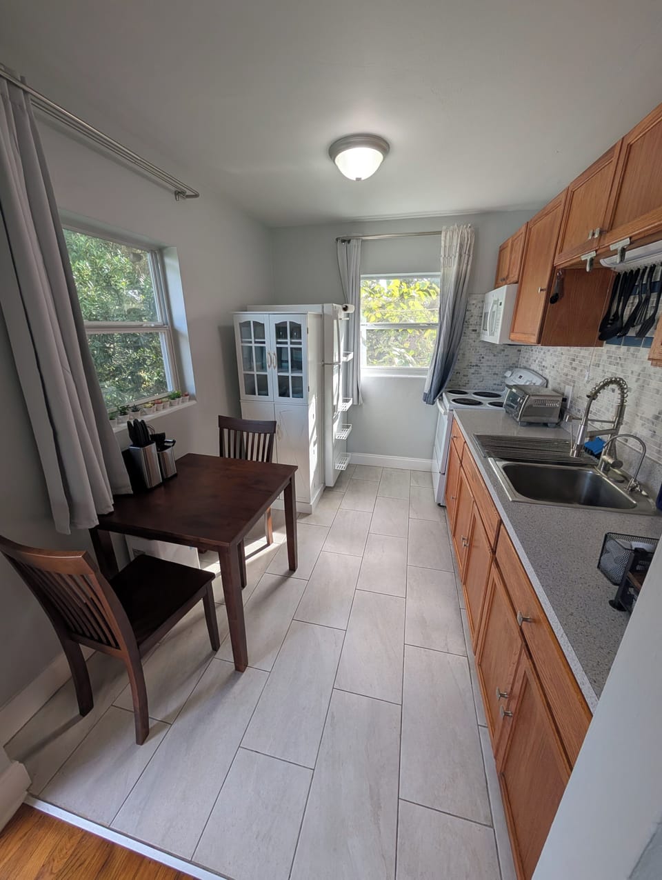 Kitchen (from living room)