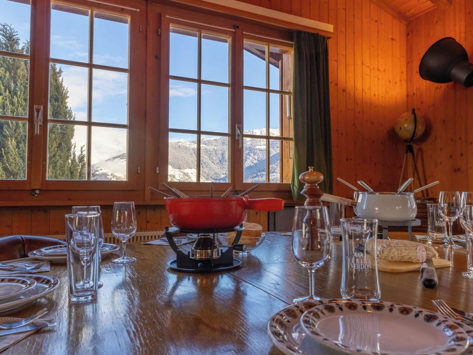 Wood, Furniture, Interior Design, Table, Dining Room, Kitchen & Dining Room Table, Ceiling, Chair, Room, Wood Stain
