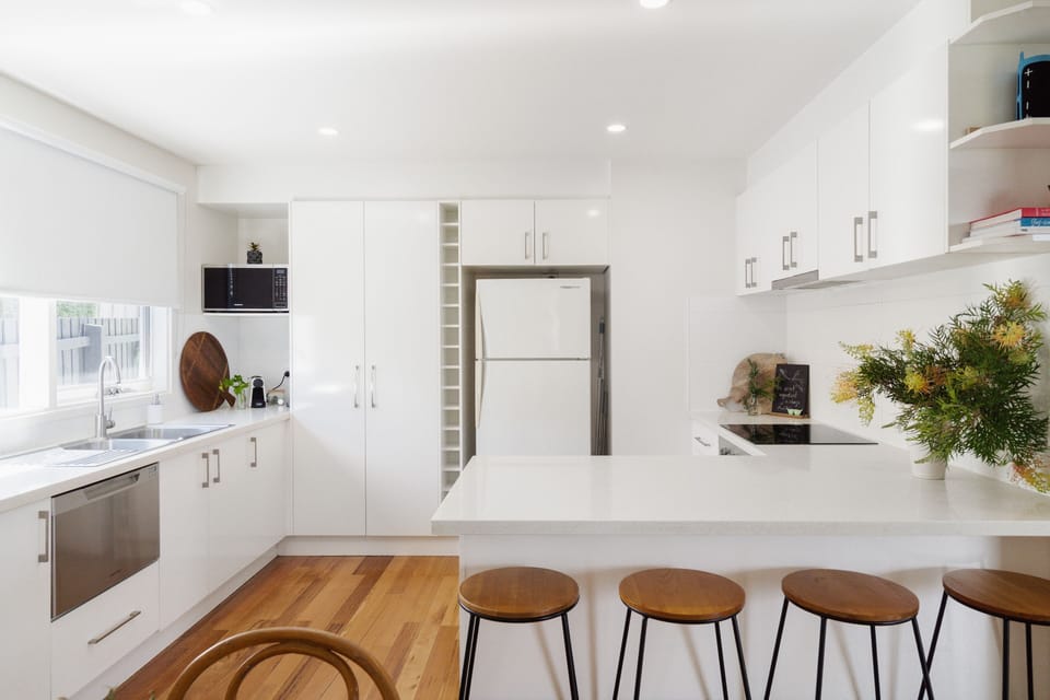 Kitchen with everything you need to cook and entertain