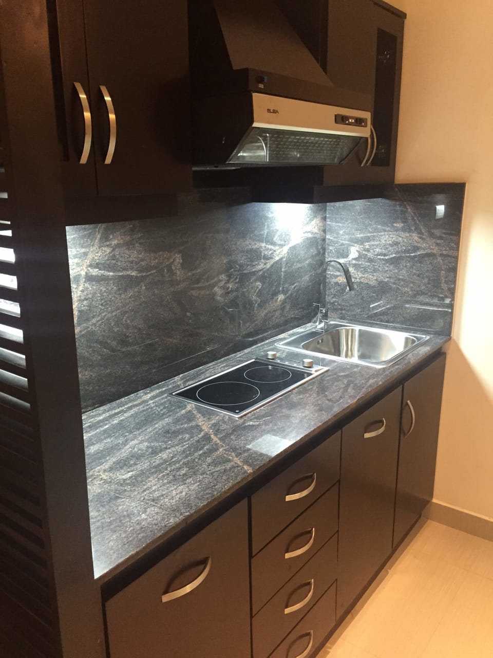 Luxury Room | Private kitchen