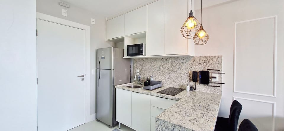 Basic Apartment | Private kitchen | Fridge, microwave, stovetop, blender