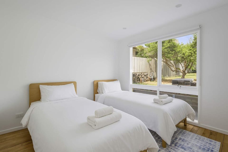 Apartment | 2 bedrooms, iron/ironing board, bed sheets