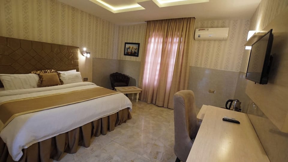 Comfort Room, Balcony, City View | Desk, laptop workspace, blackout drapes, soundproofing
