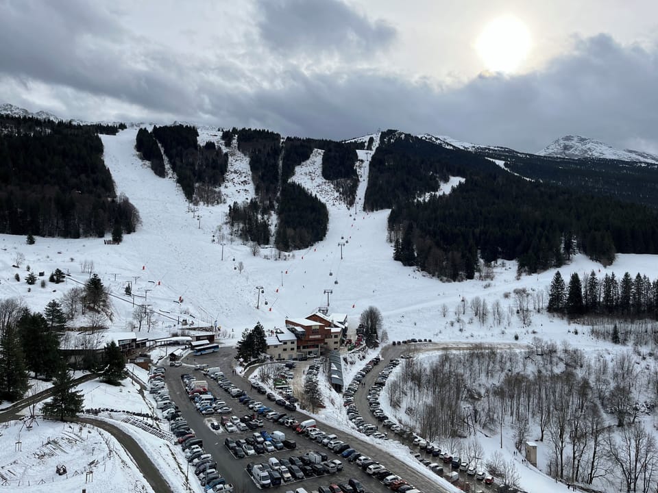 Snow and ski sports