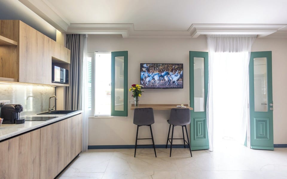 Superior Double Room, Balcony | Blackout drapes, iron/ironing board, free WiFi, bed sheets