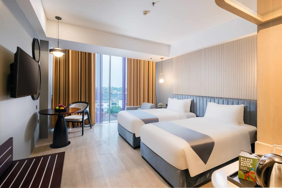 Grand Deluxe Twin | Premium bedding, minibar, in-room safe, desk