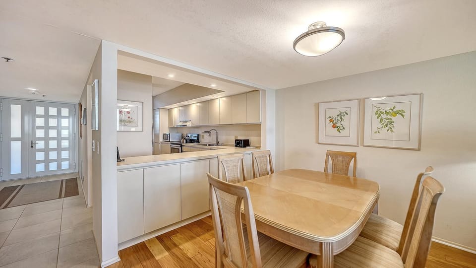 Bright and airy dining area with seamless kitchen access