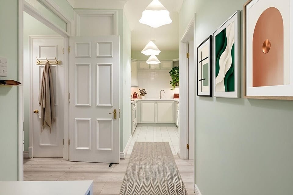 Flat8-CharingCross-Hallway-1 (4)