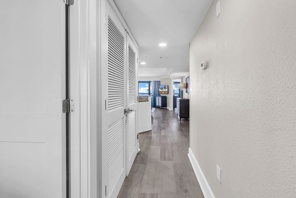 Walkway to living room