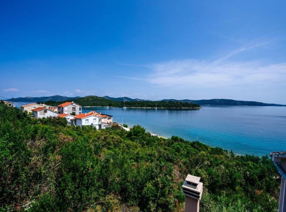 Villa (Five Bedroom Holiday Home with Swimmi) | Exterior