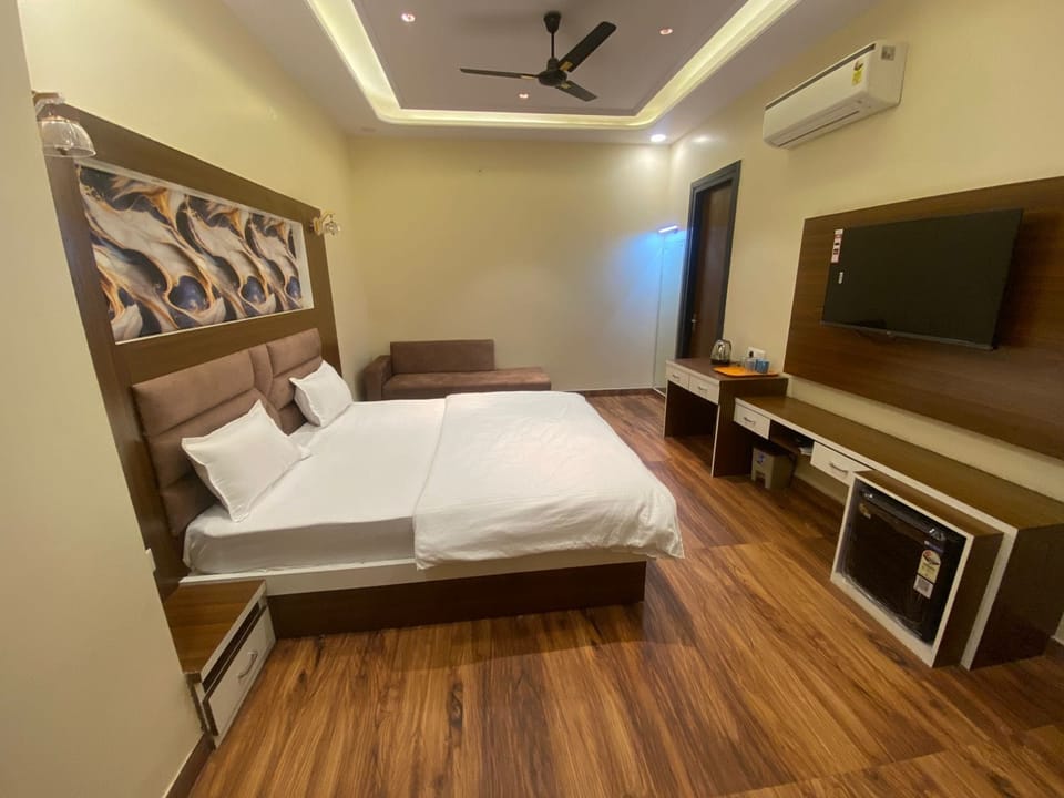 Super Deluxe Room