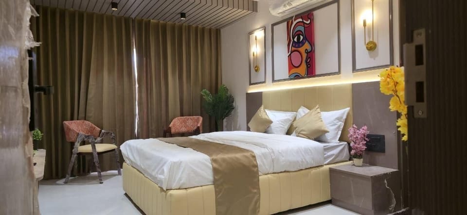 Superior Double Room, Pool View