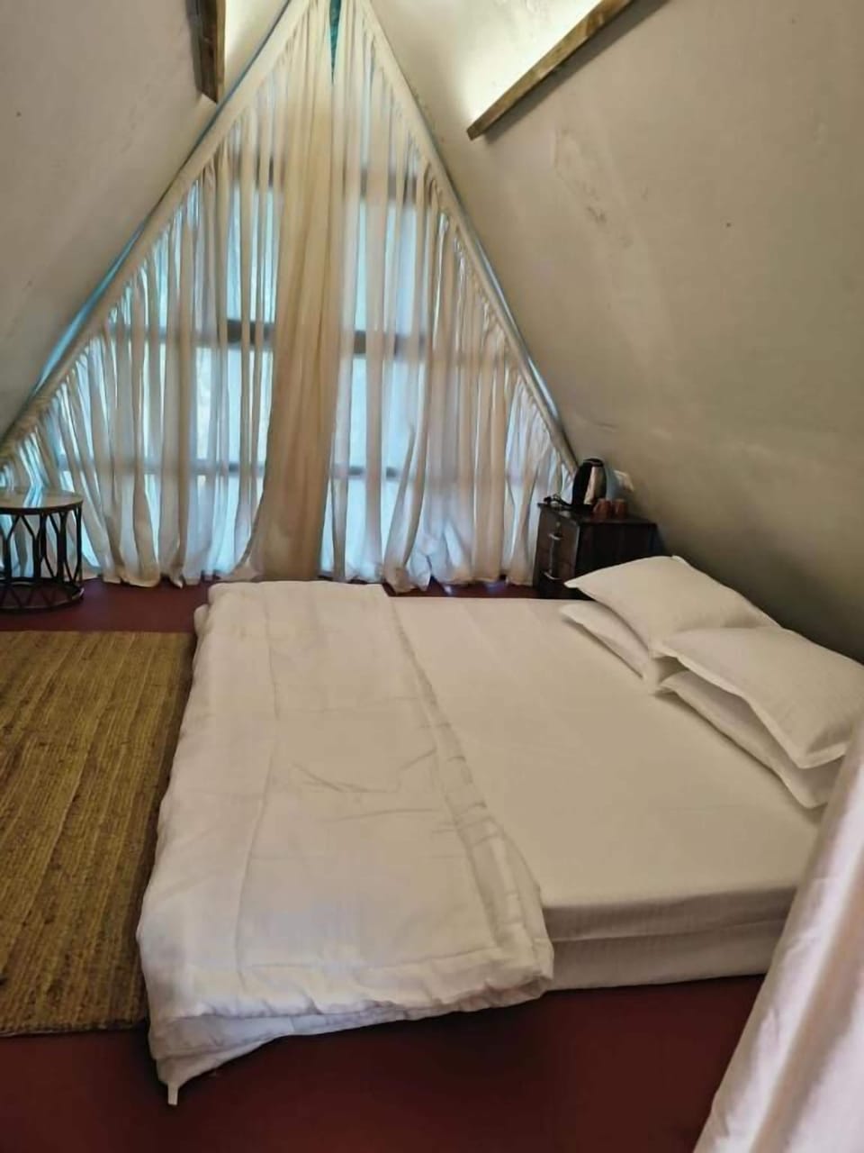Family Cabin, Garden View | Desk, laptop workspace, free WiFi