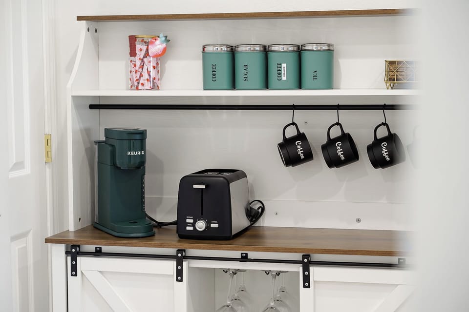 House, 2 Bedrooms, Patio, Lake View | Interior