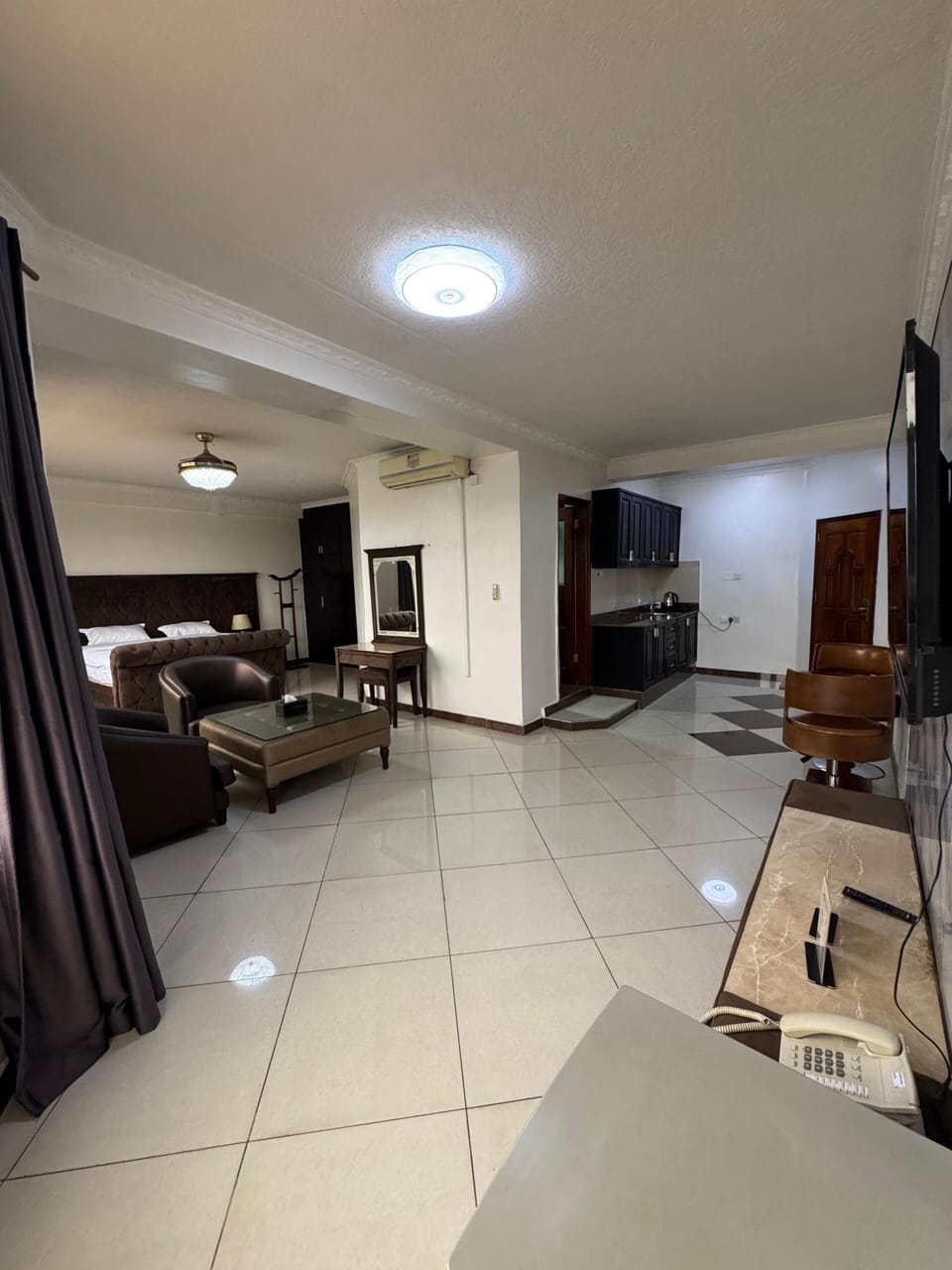 Apartment | Hypo-allergenic bedding, desk, laptop workspace, iron/ironing board