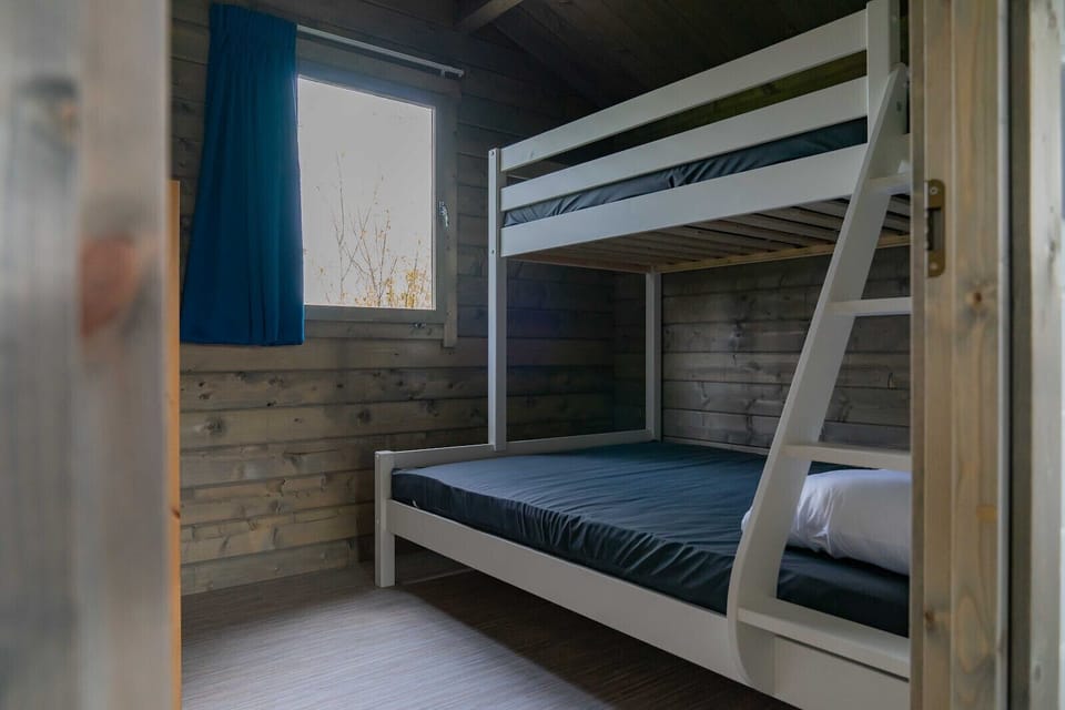 Camping Sudersé - De Skries - bedroom with bunk beds
