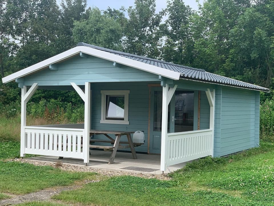 Camping Sudersé - Log cabin for 5 people - front view