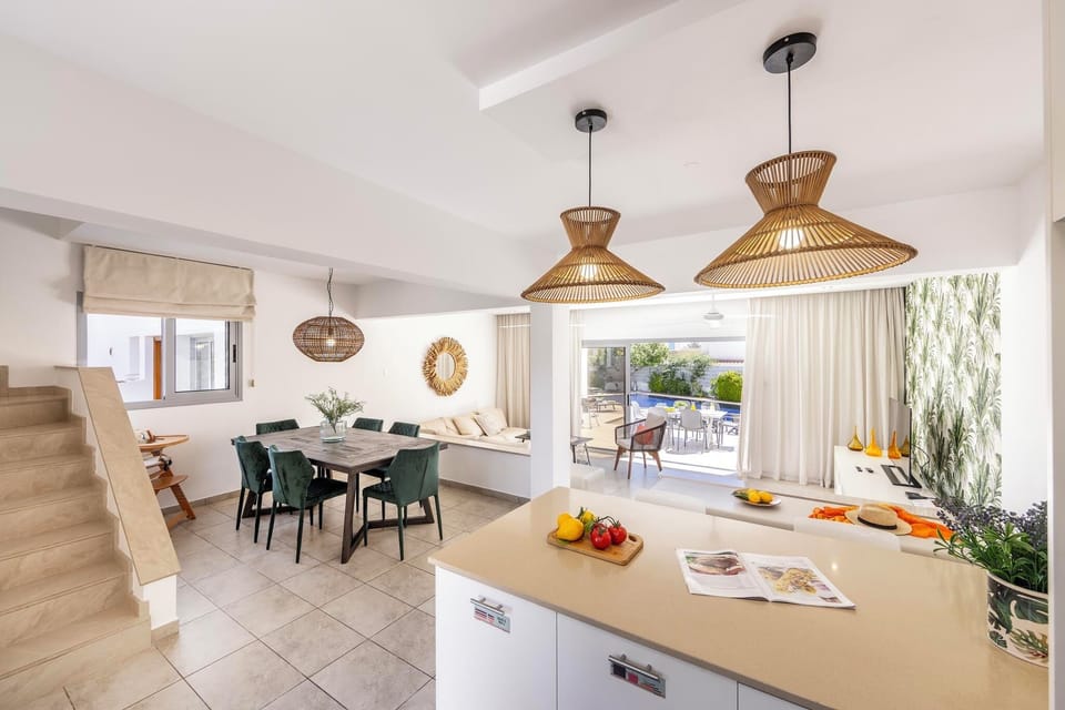 Superior Townhome | Interior