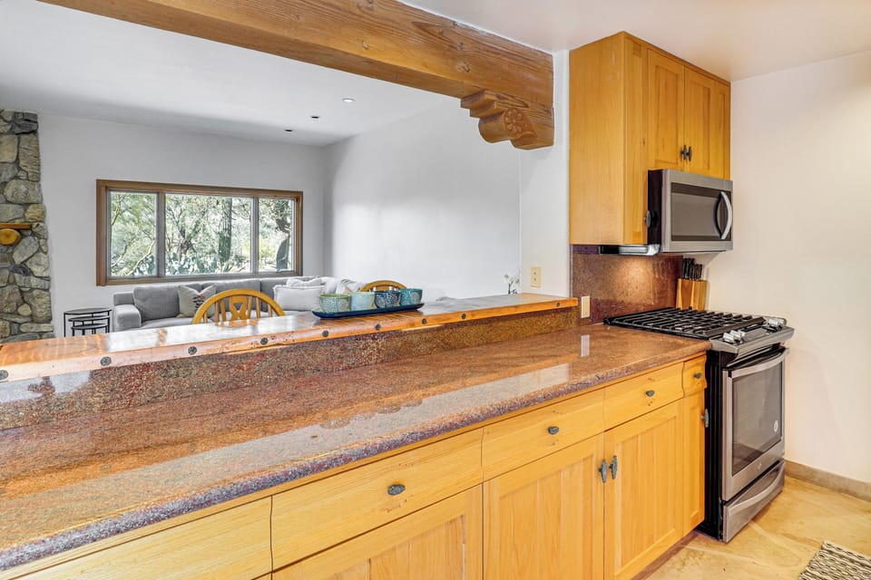 House (2 Bedrooms) | Interior