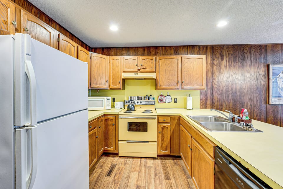 House (2 Bedrooms) | Interior