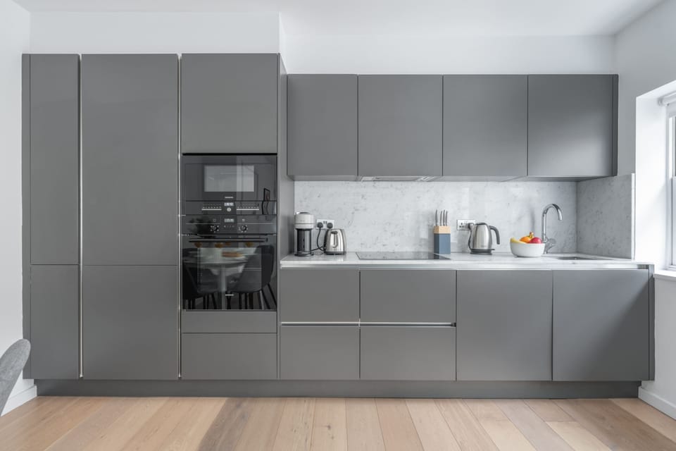 The kitchen is fully equipped to prepare a simple meal 