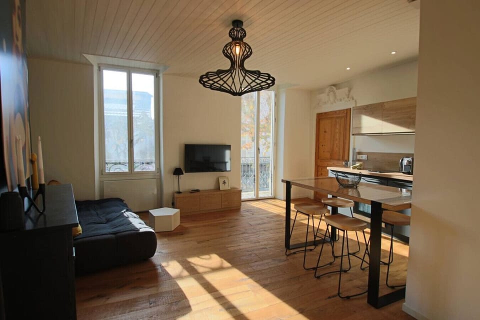 Salon et coin repas