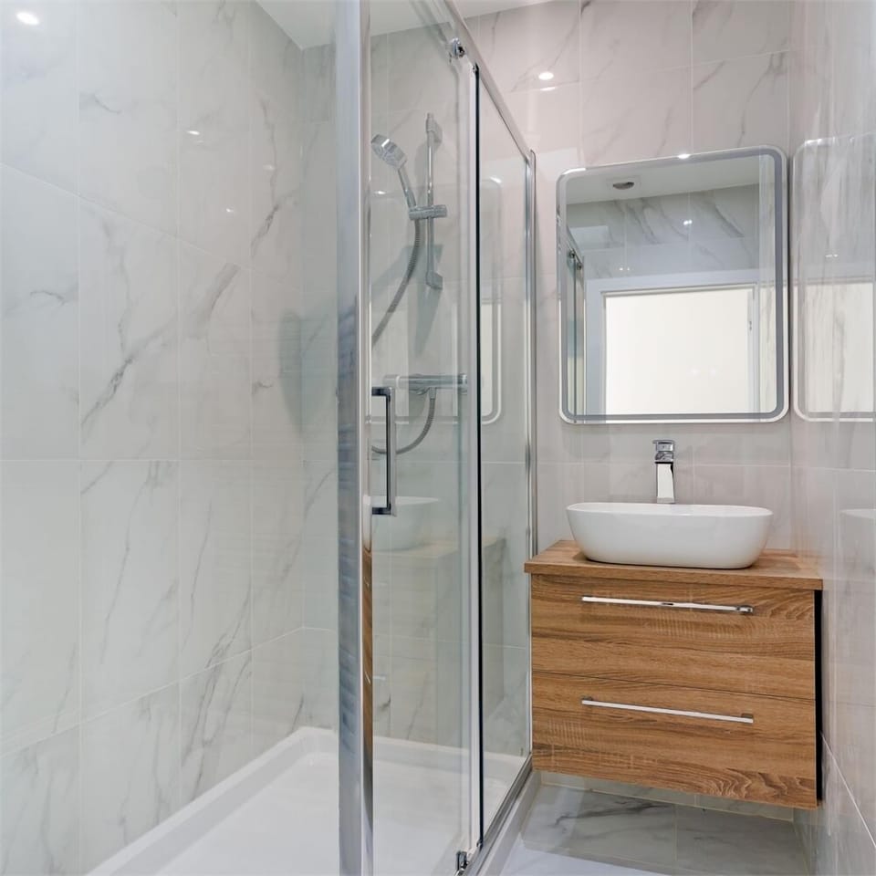 Savoy 5 Bed and Breakfast in Ayr