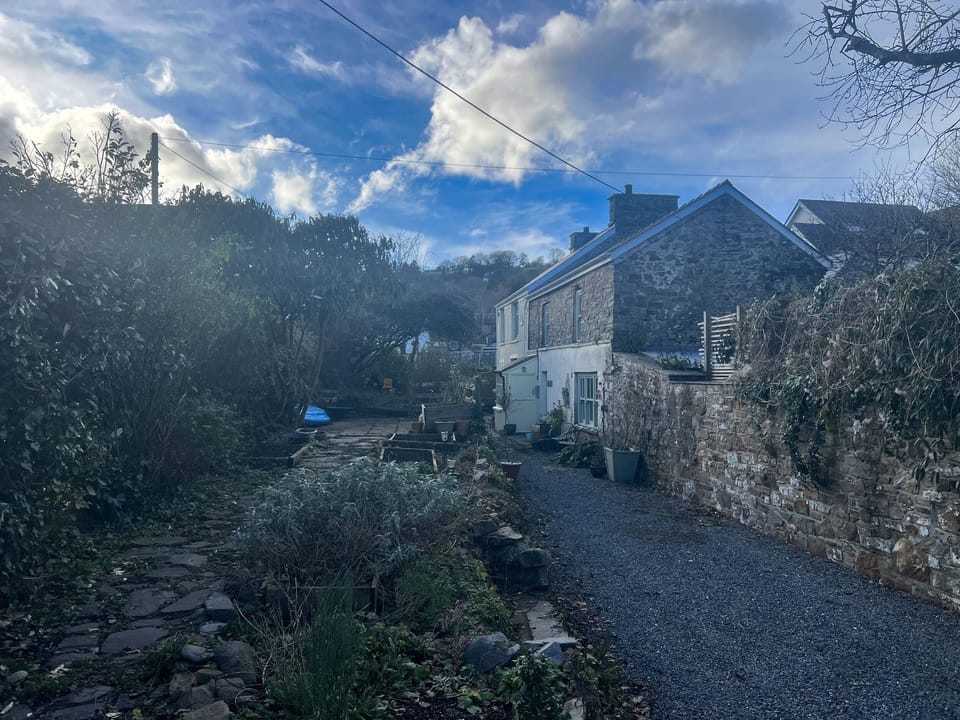 Cottage | Property grounds