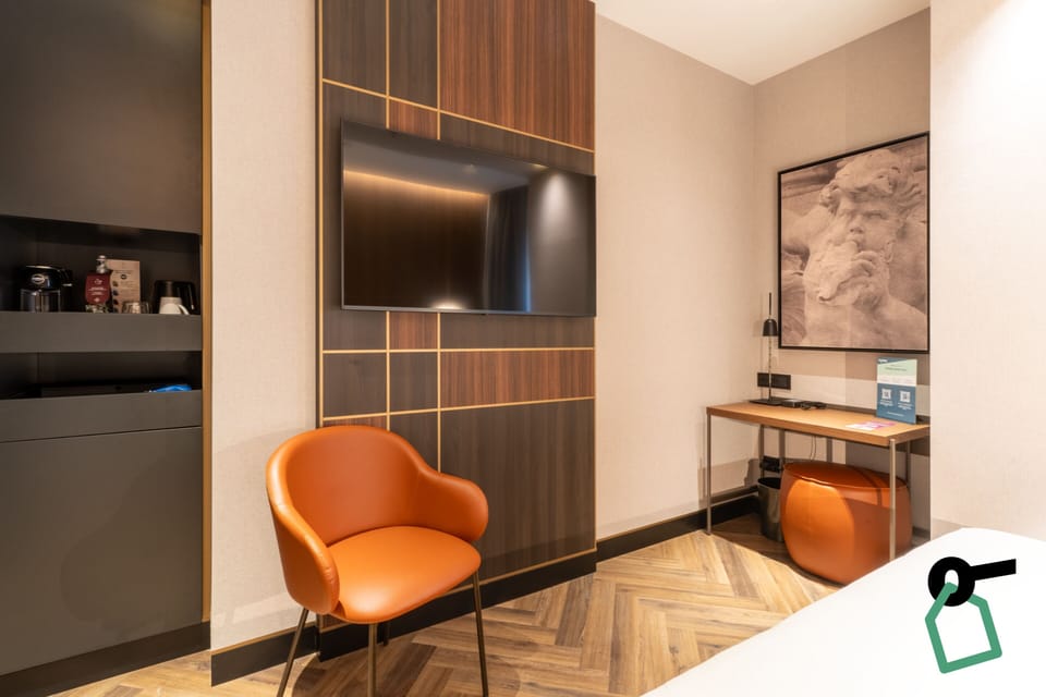 Standard Double Room | Minibar, in-room safe, desk, cribs (free)