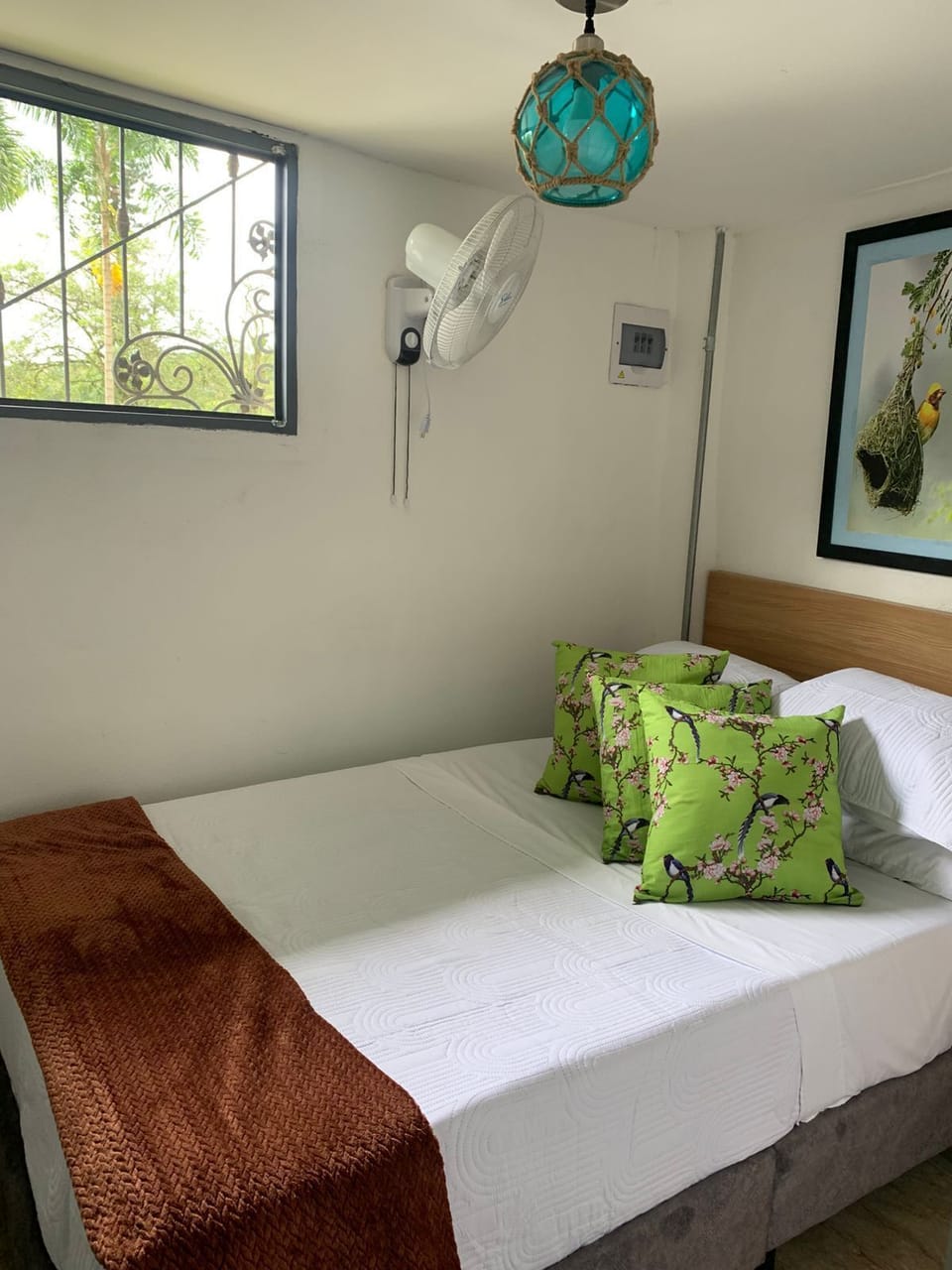 cozy couples  retreat  with private use , but use to all amenities in the farm