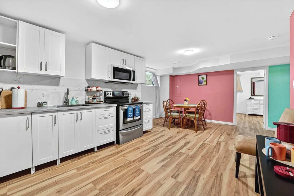 Kitchen and Dinning Area
