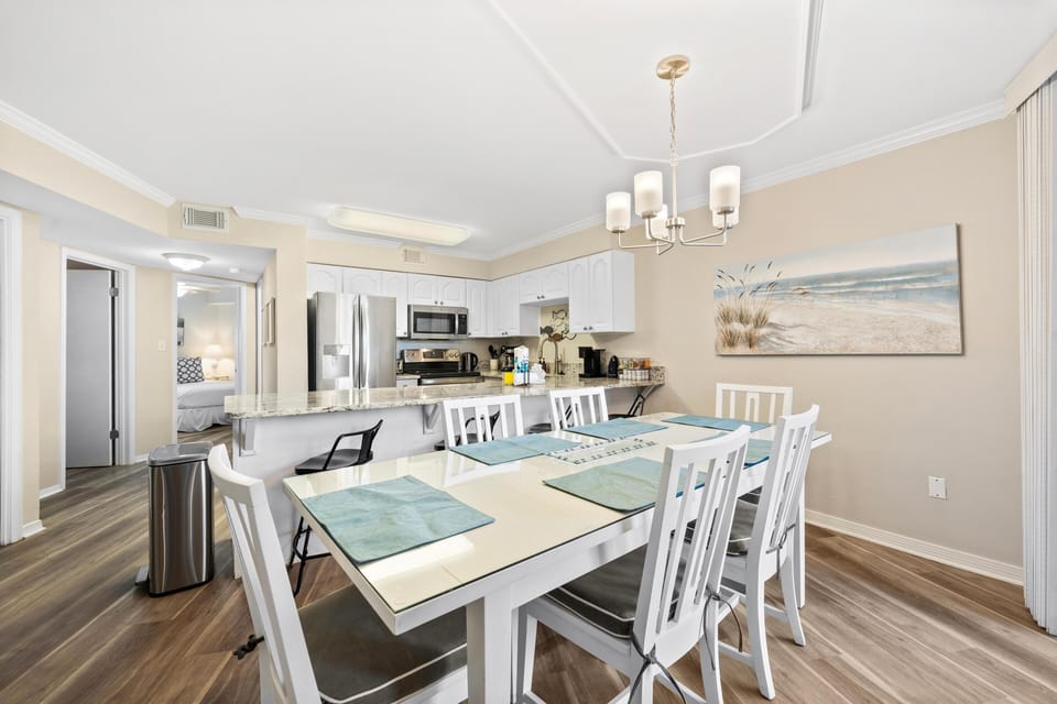 Condo, Multiple Beds (Seaside Beach & Racquet 5214) | Dining