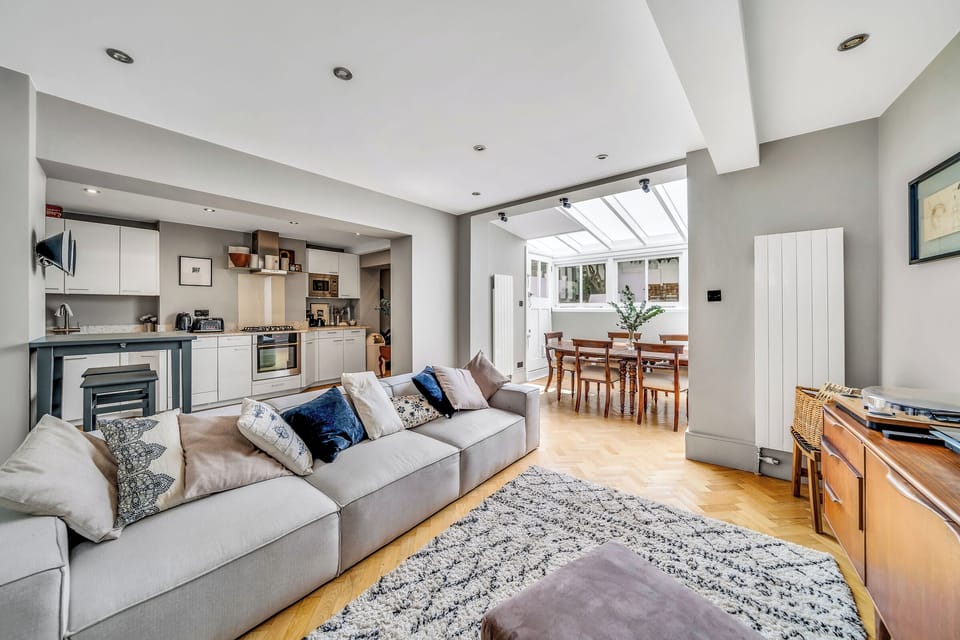 Wonderful living space. Open plan and bright 