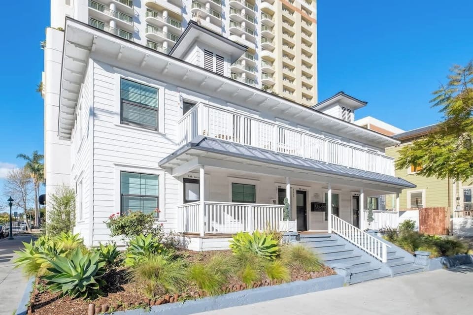 Stay right in the heart of it all with Little Italy right on your doorstep