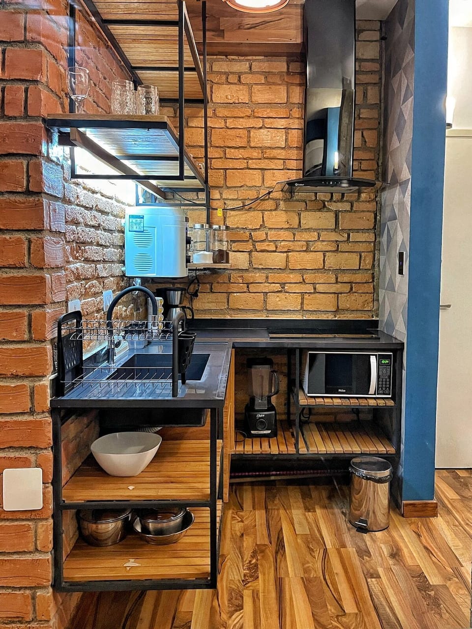 Cozinha equipada completa e extremamente funcional